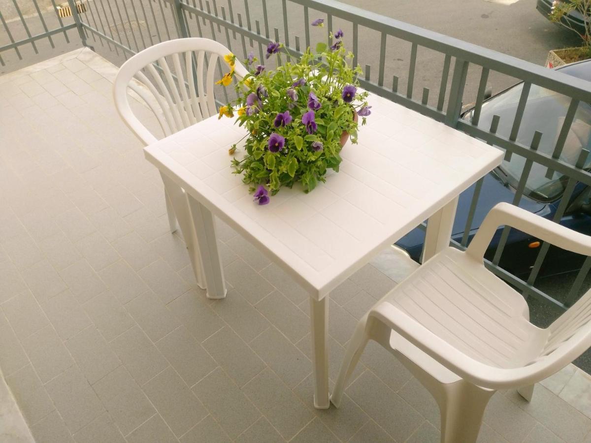 B&B Sweet Dreams Diano Marina Bagian luar foto